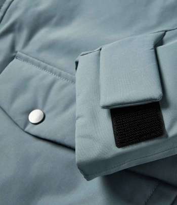 Close-up van een functionele stof uit met een polyester mix.