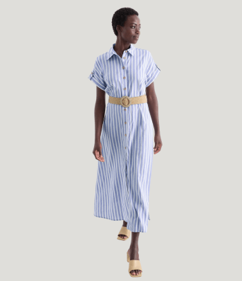Kleidung für Taufe Damen – Elegantes Kleid zur Taufe.