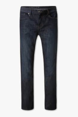 Straight jeans