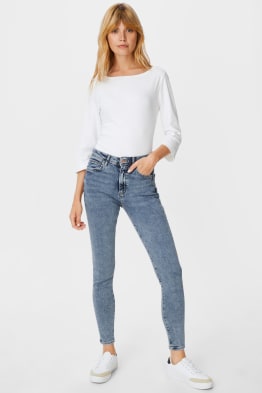Find your perfect Skinny jeans here | C 