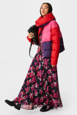 Šifonové šaty - z recyklovaného materiálu - s květinovým vzorem
