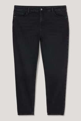 Tapered jeans