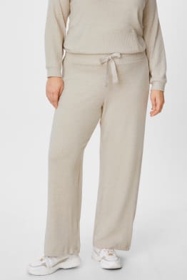 Tallas grandes: Ropa de deporte para mujer | C\u0026A Online