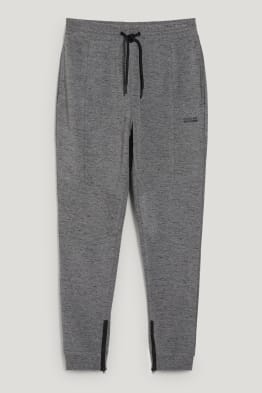 Pantalones de deporte para hombre: confort y estilo en C\u0026A