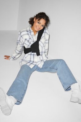 Find your perfect Straight jeans here 