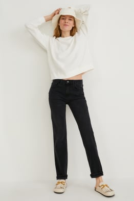 Vaqueros slim de hombre muy atractivos y asequibles en C\u0026A