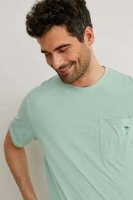 T-shirt - da materiali riciclati