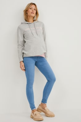 Find your perfect Maternity jeans here 
