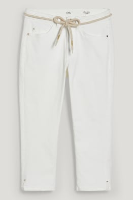 Vaqueros piratas con cinturón - mid waist