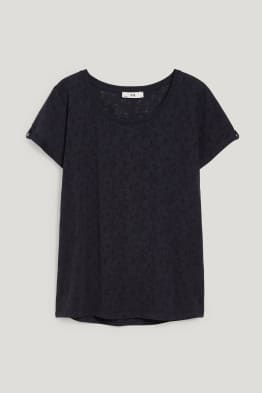 Basic T-shirt