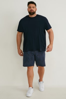 Tallas grandes:Pantalones para hombre: confort y estilo en C\u0026A