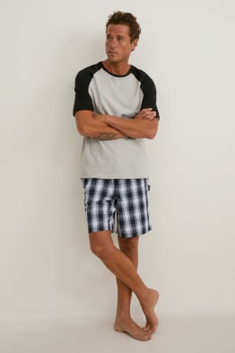 Pijamas para hombre: la comodidad que buscas en C\u0026A
