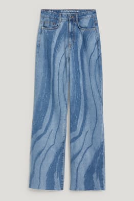 Find your perfect Wide leg jeans here 