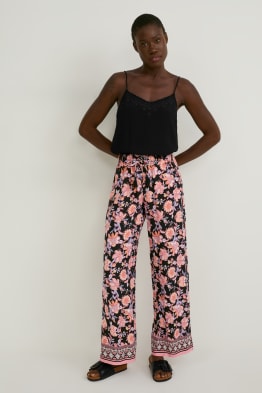 Pantalón De Deporte - Discovery Channel Negro | Pantalones C\u0026A Hombre -  Fotoluna