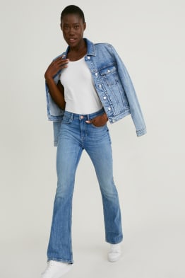 Bootcut Jeans - High Waist