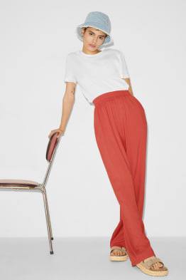 Pantalones anchos de mujer - cómodas y lindas | C\u0026A