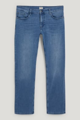 Find your perfect Mustang jeans here | C\u0026A online shop