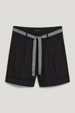 Shorts with belt - mid-rise waist