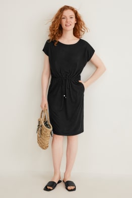 Vestidos de mujer para toda ocasión solo en C\u0026A