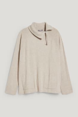 Sweter - materiał z recyklingu