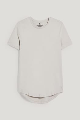 Tricou
