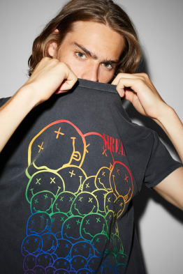 CLOCKHOUSE - T-shirt - Nirvana - PRIDE