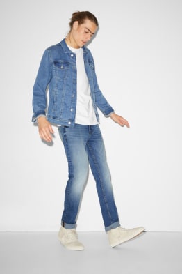 C&A Herren Kleidung Hosen & Jeans Jeans Tapered Jeans C&A Tapered Jeans-wassersparend produziert Größe: W28 L32 