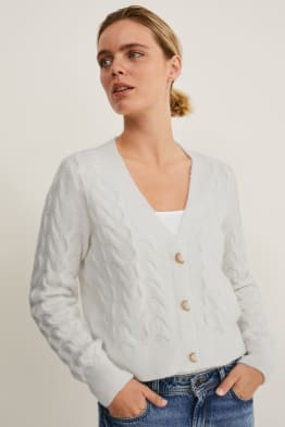 Gilet en maille - motif tressé