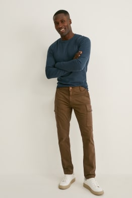 Pantalons cargo - tapered fit