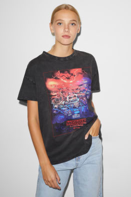 Stranger things t shirt c&a Clearance