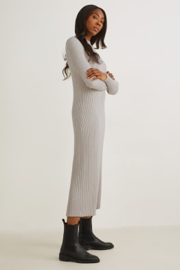 Strickkleid