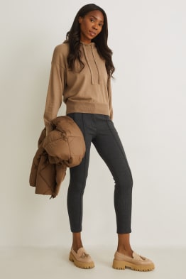 Pantaloni - talie medie - slim fit - în carouri