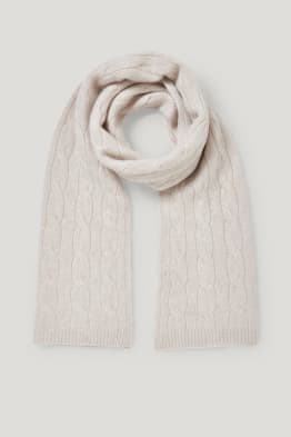 Fulares divertidos, baratos y a la en C&A