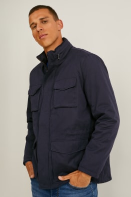 Jacke mit Kapuze