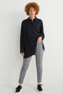 Spodnie dżersejowe - slim fit - w kratę