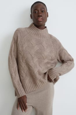 Sweter z kaszmiru - wzór warkocza