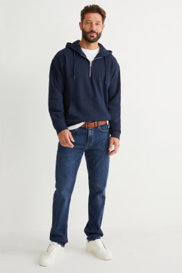 Straight jeans