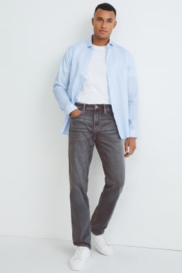 Straight jeans