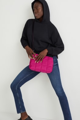 Petit sac à bandoulière surpiqué avec sangle amovible 