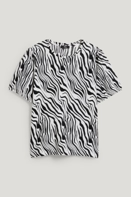 Tricou - cu model