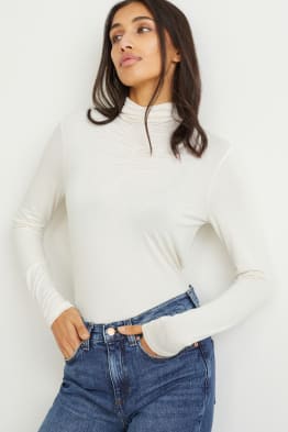 Long sleeve top