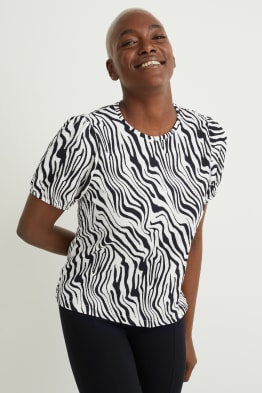 Tricou - cu model