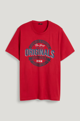 Tricou