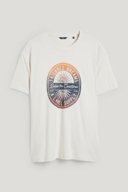 Tricou
