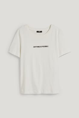 Tricou