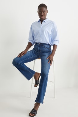 Bootcut jeans - wysoki stan - z bawełną z recyklingu