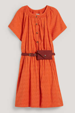 Vestito con cintura