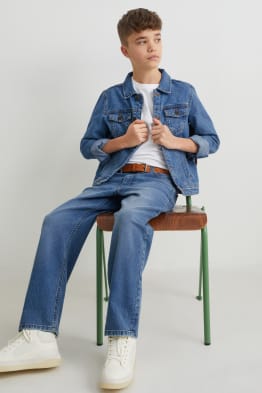 Loose fit jeans