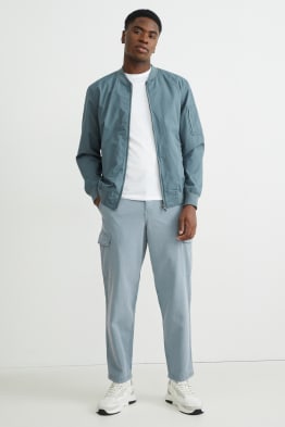 Pantalón cargo - relaxed fit