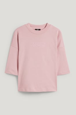 Tricou